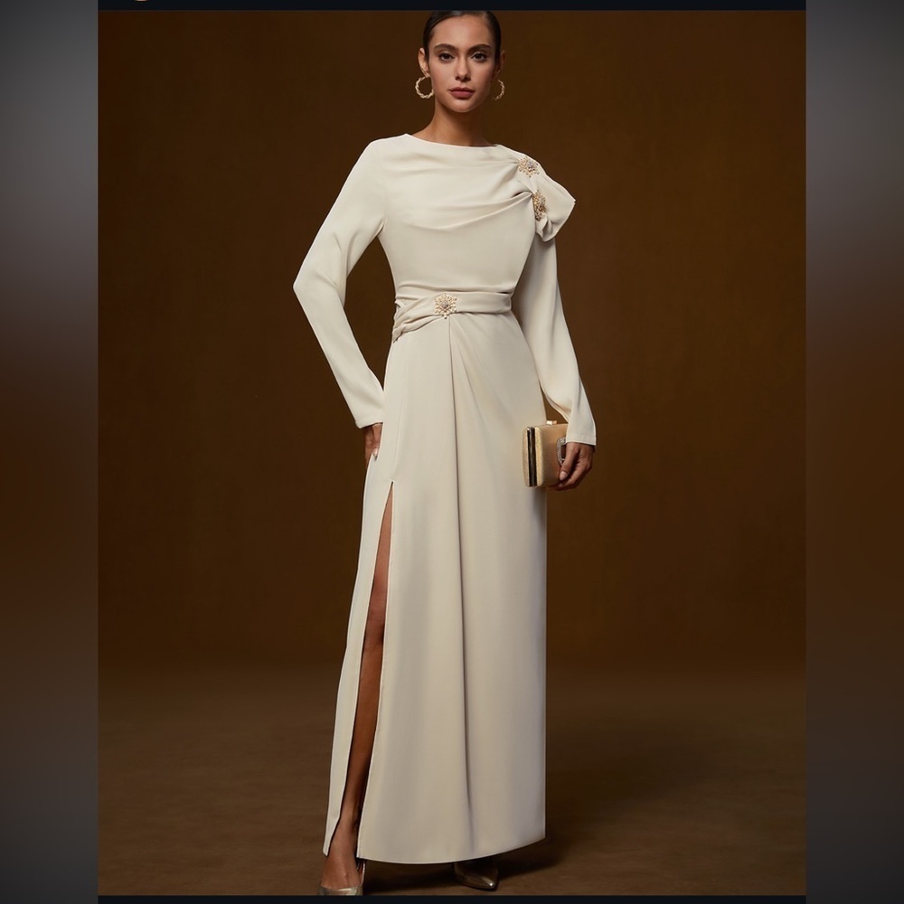 FEHAUTE Cream Cowl Neck Long Sleeve Gown with Slit Black Tie Party Wedding